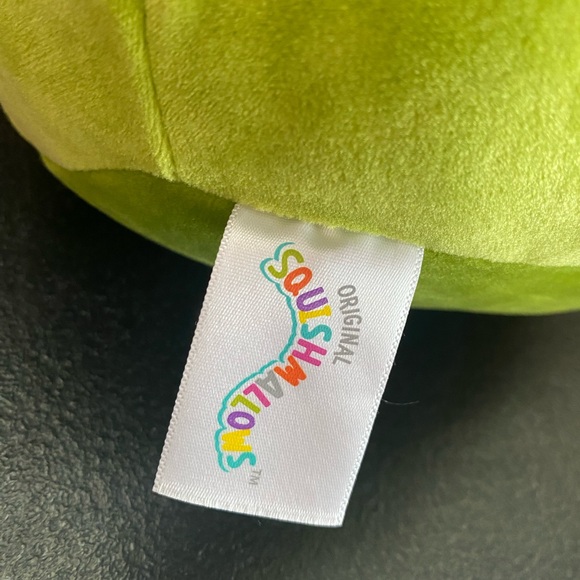 9inch Squishmallows Malta the Matcha Cinnamon roll - Picture 5 of 9